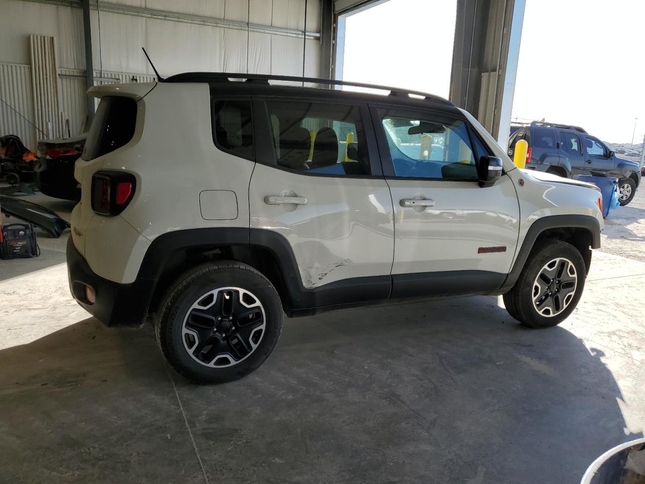 JEEP RENEGADE TRAILHAWK