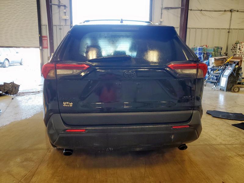 2021 TOYOTA RAV4 XLE P #3304712912