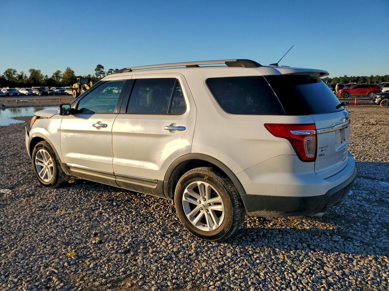 FORD EXPLORER XLT