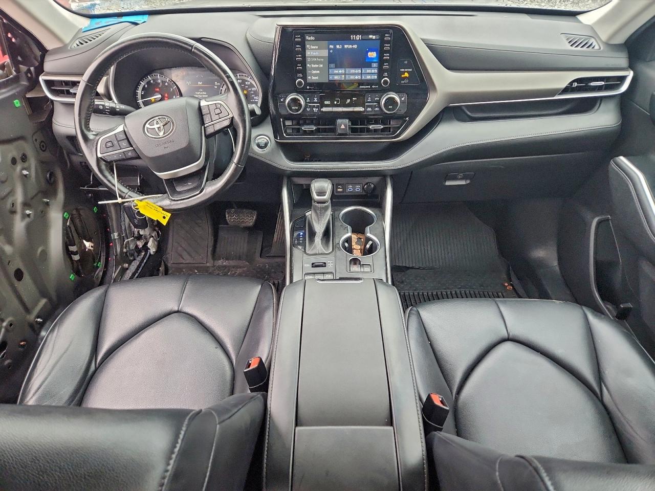 TOYOTA HIGHLANDER XLE