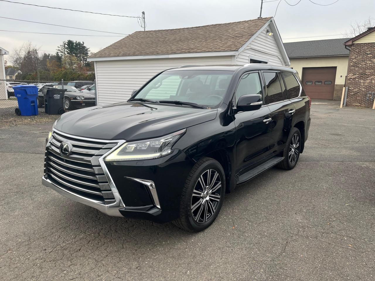 LEXUS LX 570