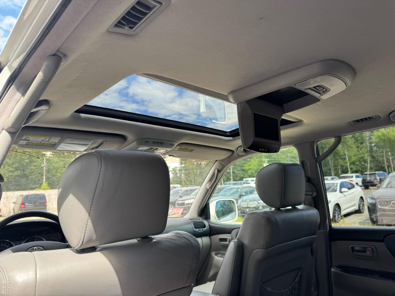 Lot #3285723658 2005 TOYOTA LAND CRUIS