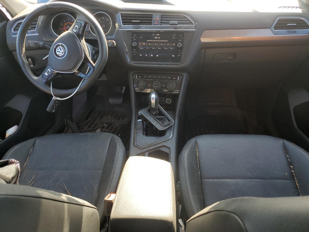 VOLKSWAGEN TIGUAN SE