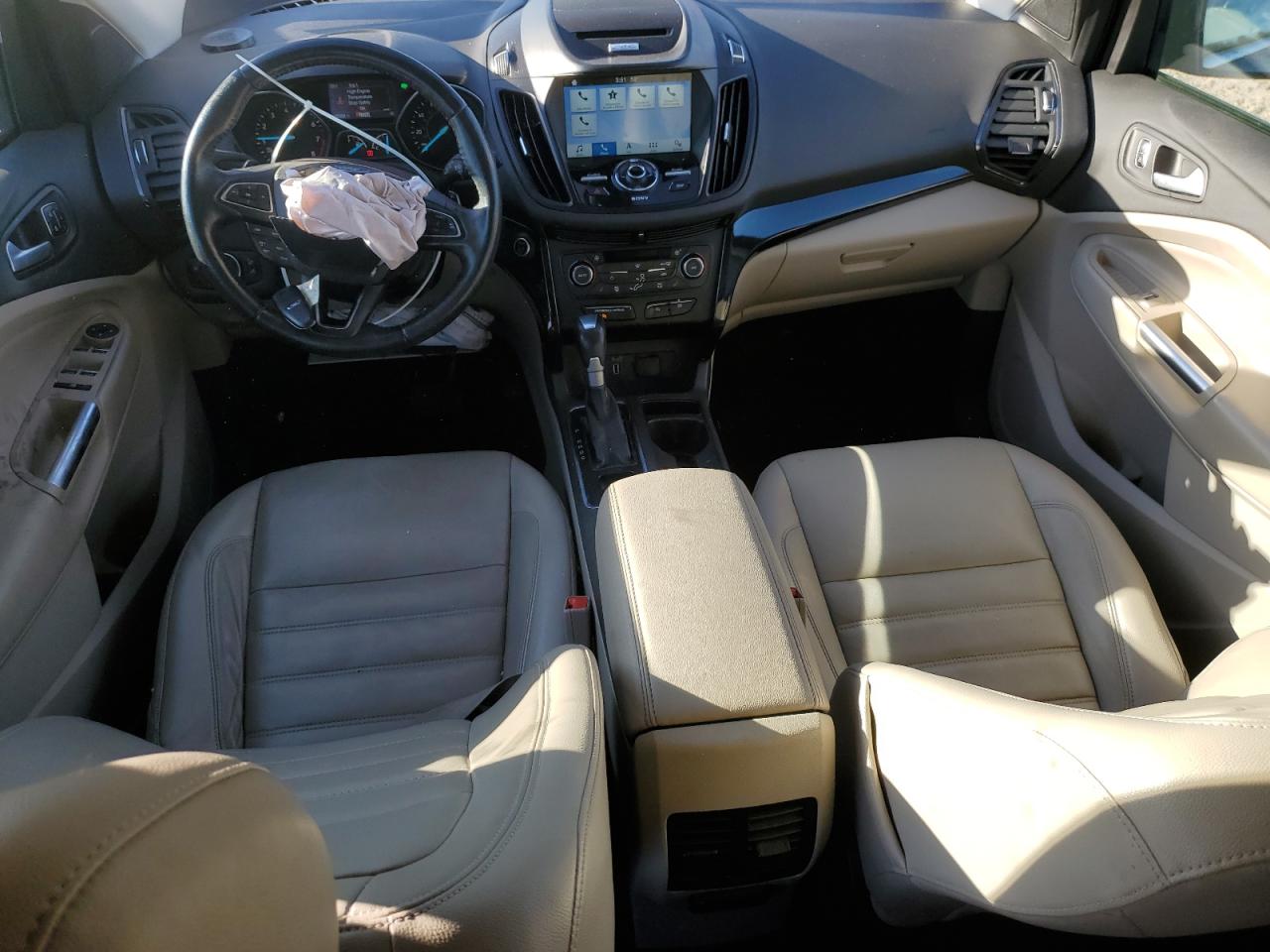 FORD ESCAPE TITANIUM