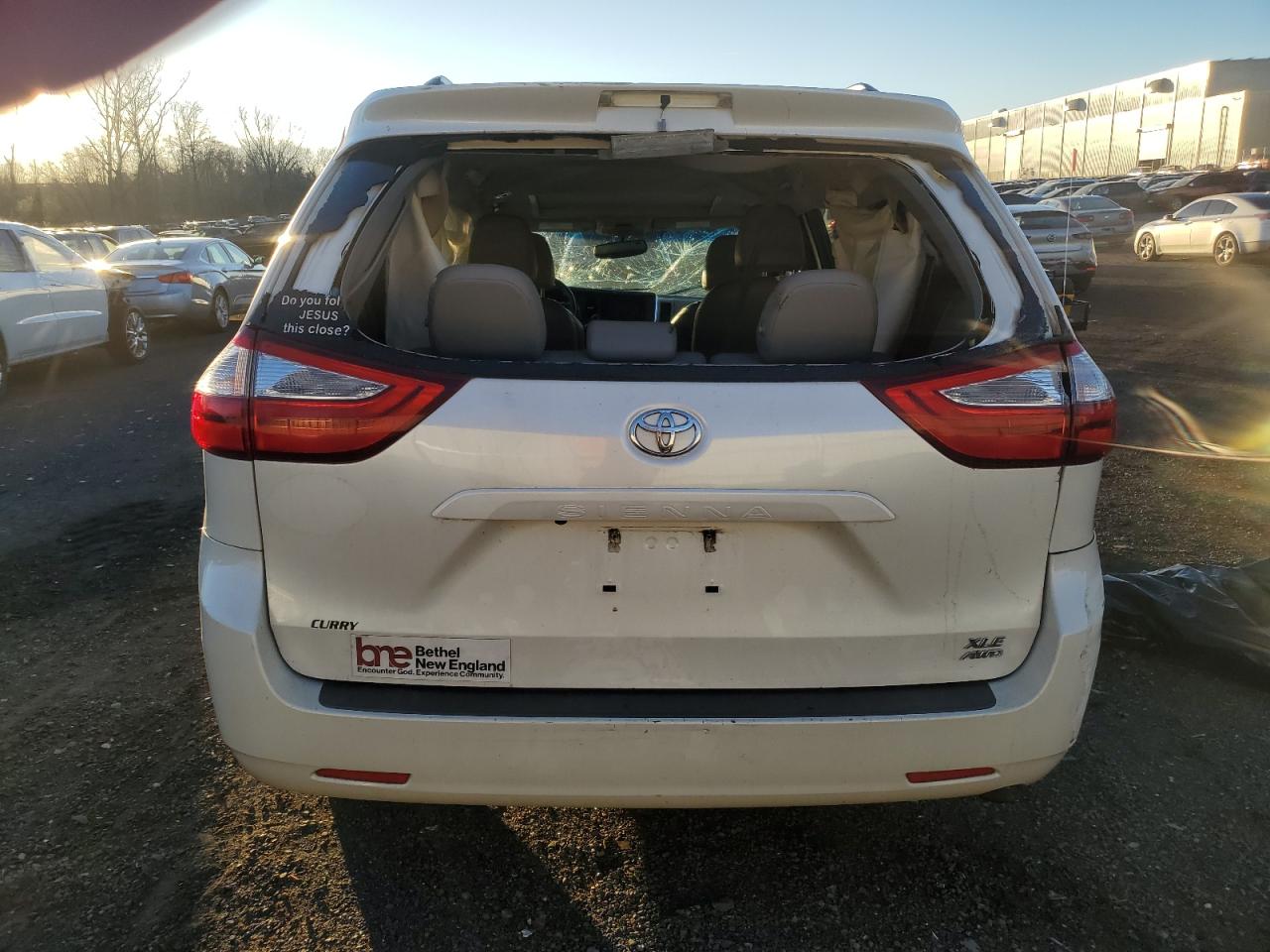 TOYOTA SIENNA XLE