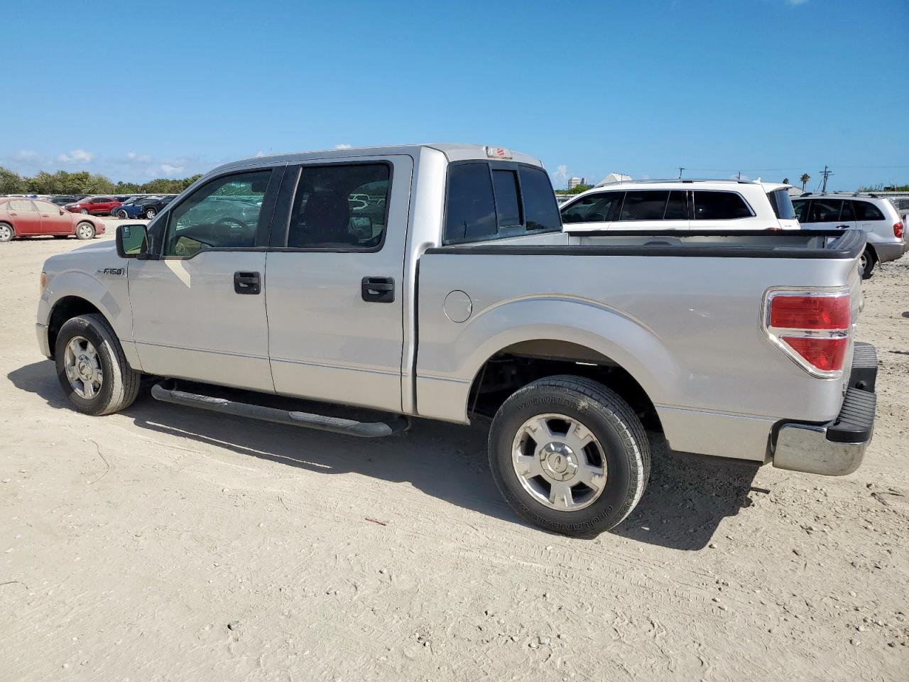 FORD F-150 SUPERCREW
