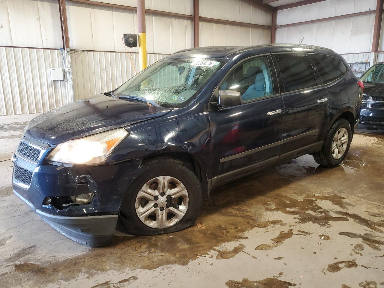 CHEVROLET TRAVERSE LS