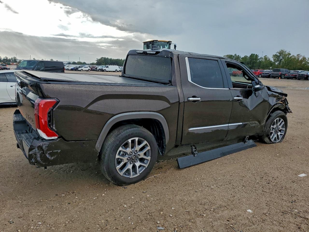 TOYOTA TUNDRA CREWMAX PLATINUM