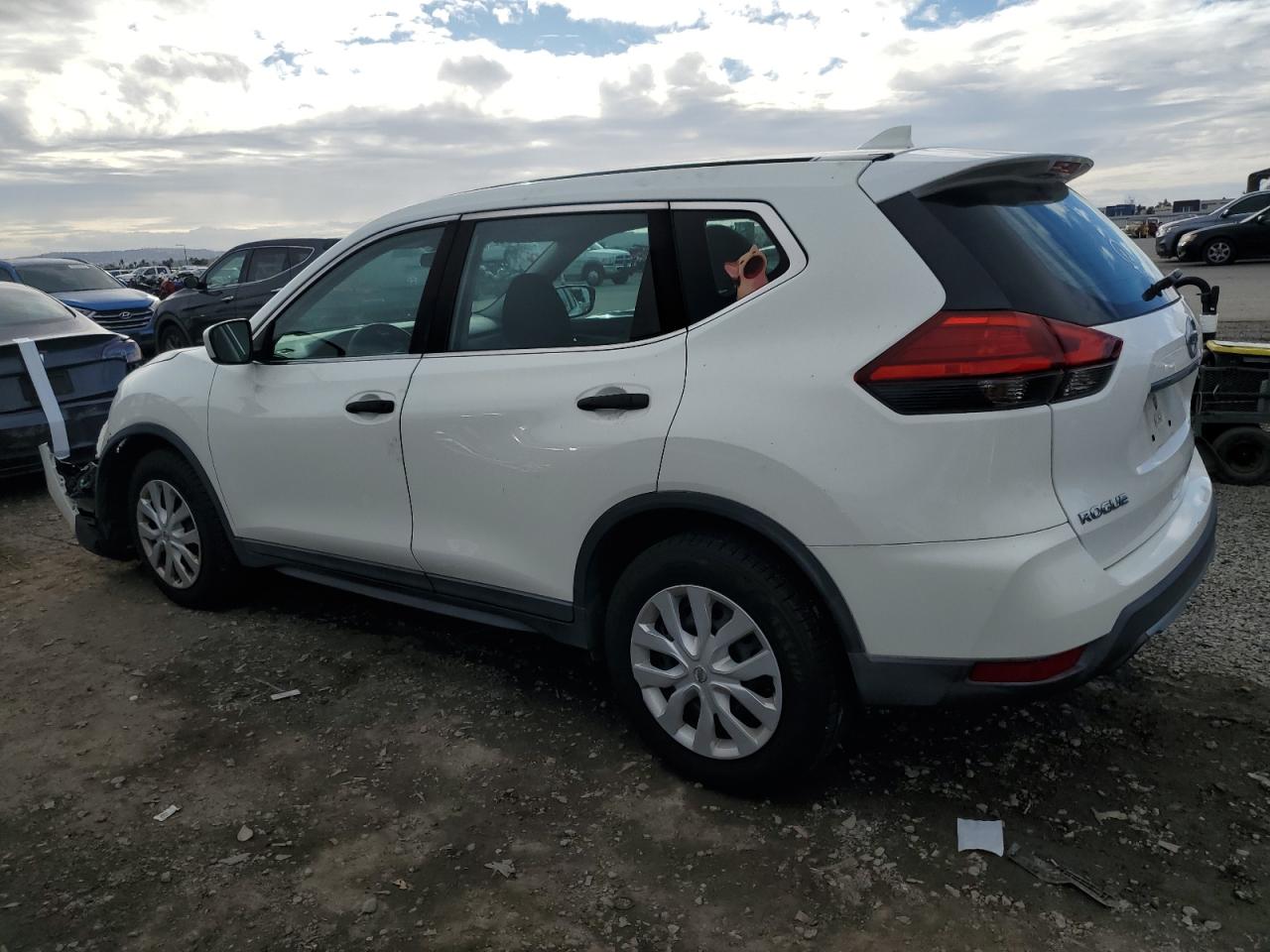 NISSAN ROGUE S