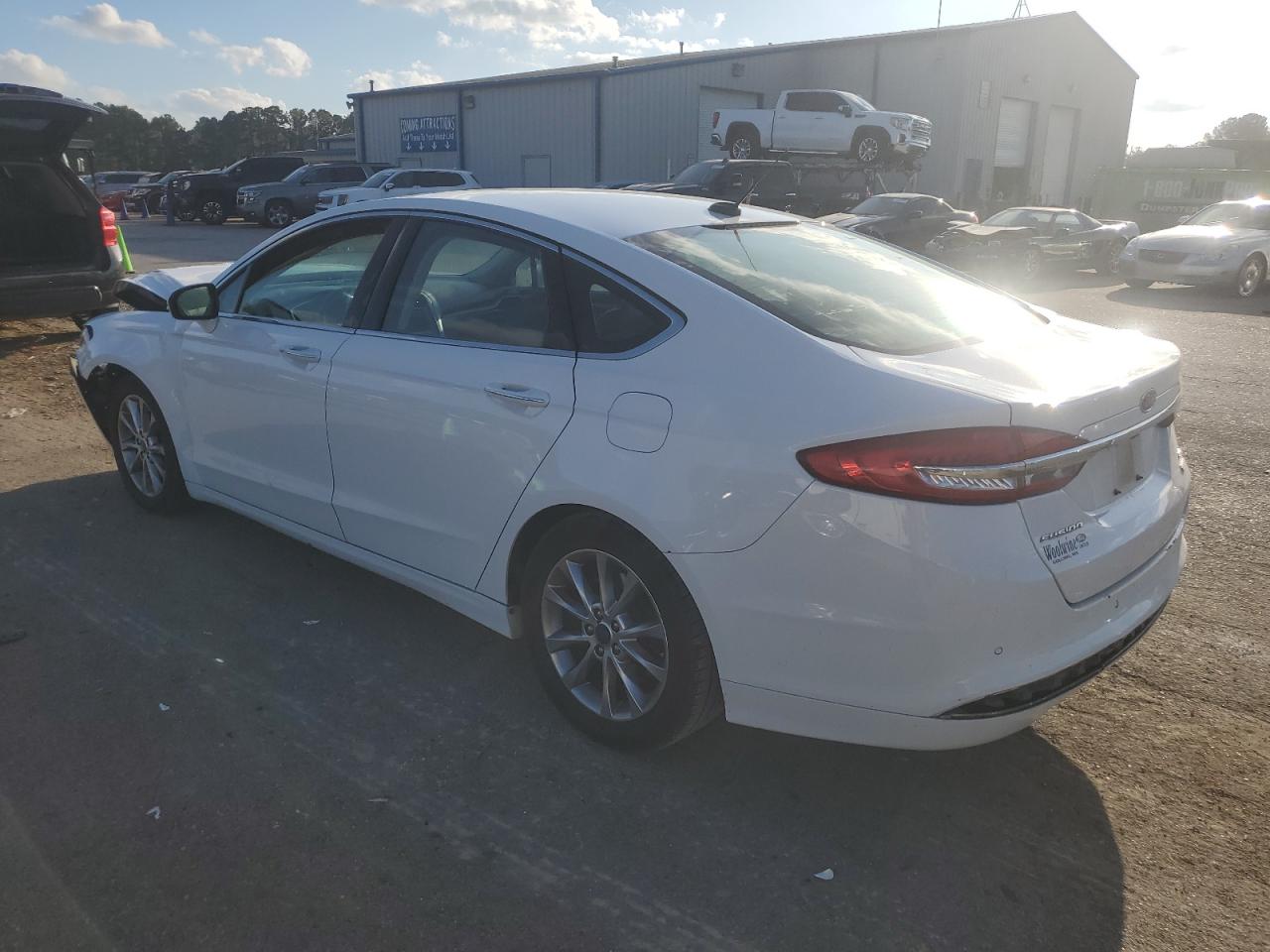 FORD FUSION SE