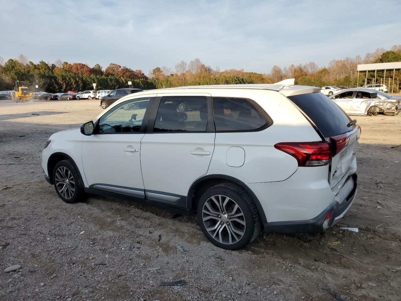 MITSUBISHI OUTLANDER ES