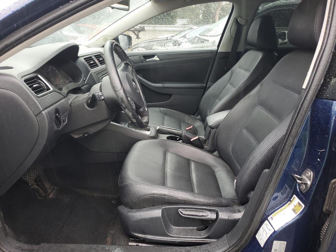 Lot #3305315314 2011 VOLKSWAGEN JETTA SE