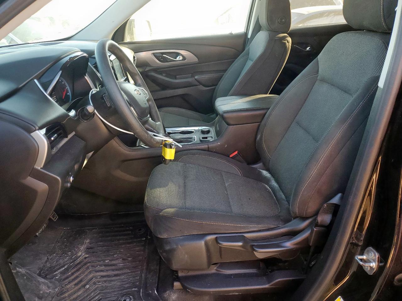 CHEVROLET TRAVERSE LS