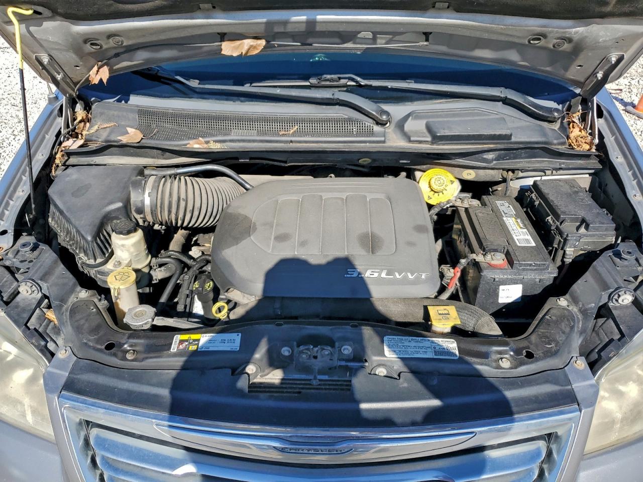 CHRYSLER TOWN & COUNTRY TOURING