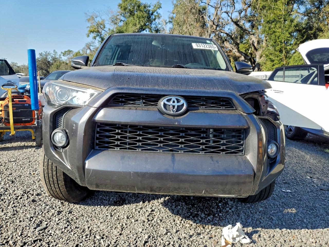TOYOTA 4RUNNER SR5