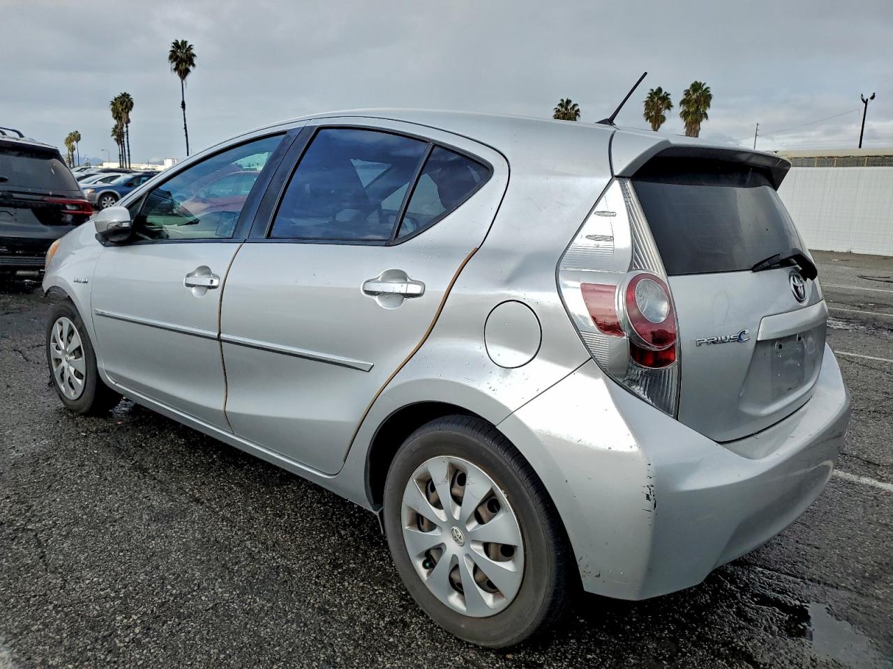 TOYOTA PRIUS C