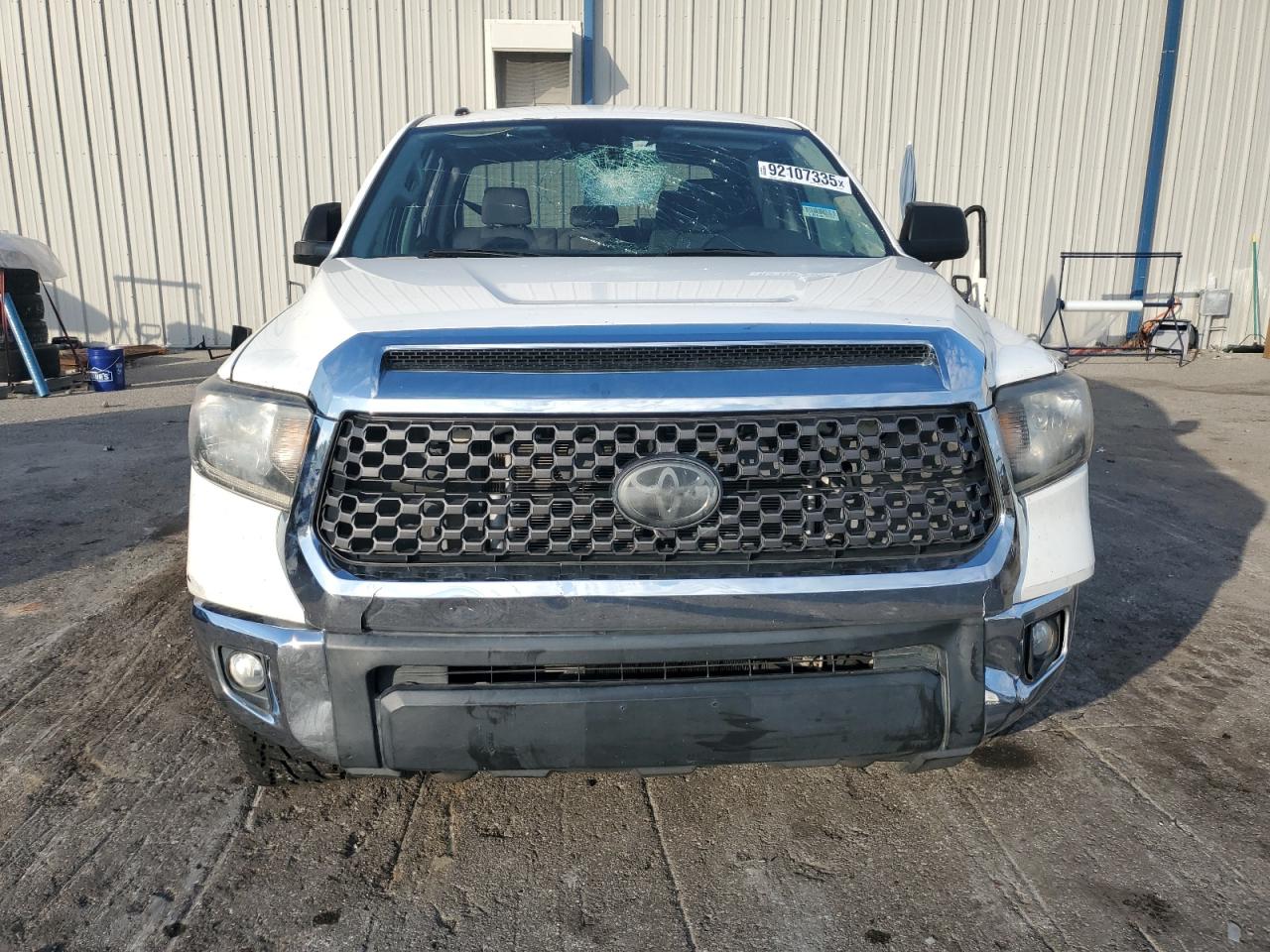 TOYOTA TUNDRA CREWMAX SR5