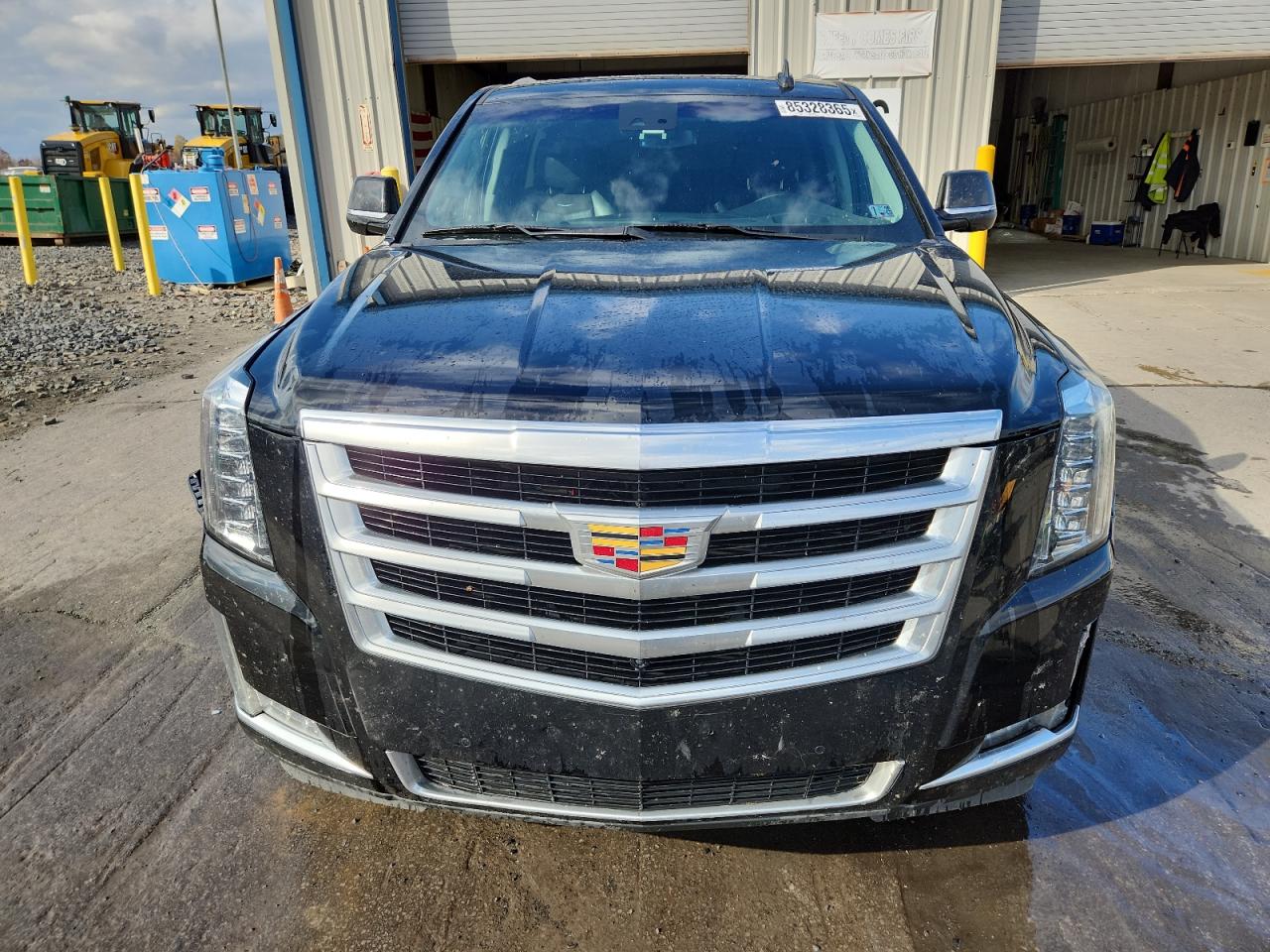 CADILLAC ESCALADE ESV LUXURY