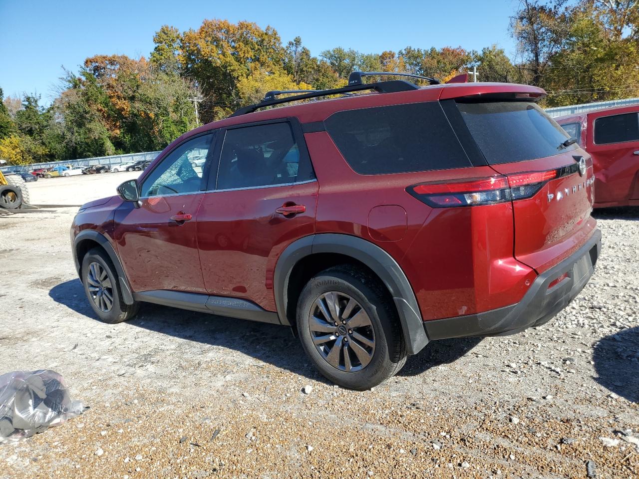 NISSAN PATHFINDER SV