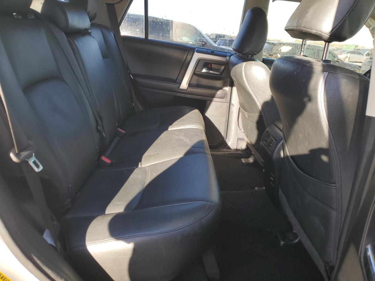 TOYOTA 4RUNNER SR5/SR5 PREMIUM