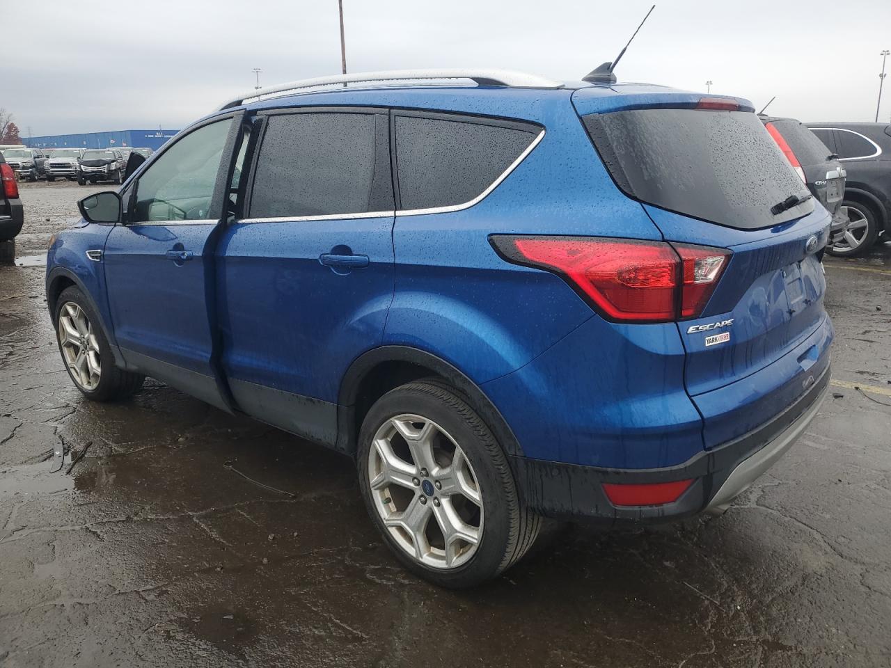 FORD ESCAPE TITANIUM