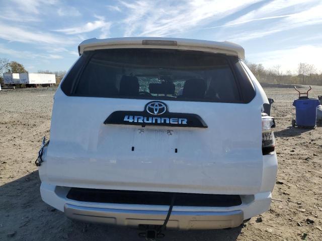 2024 TOYOTA 4RUNNER SR #3291289461