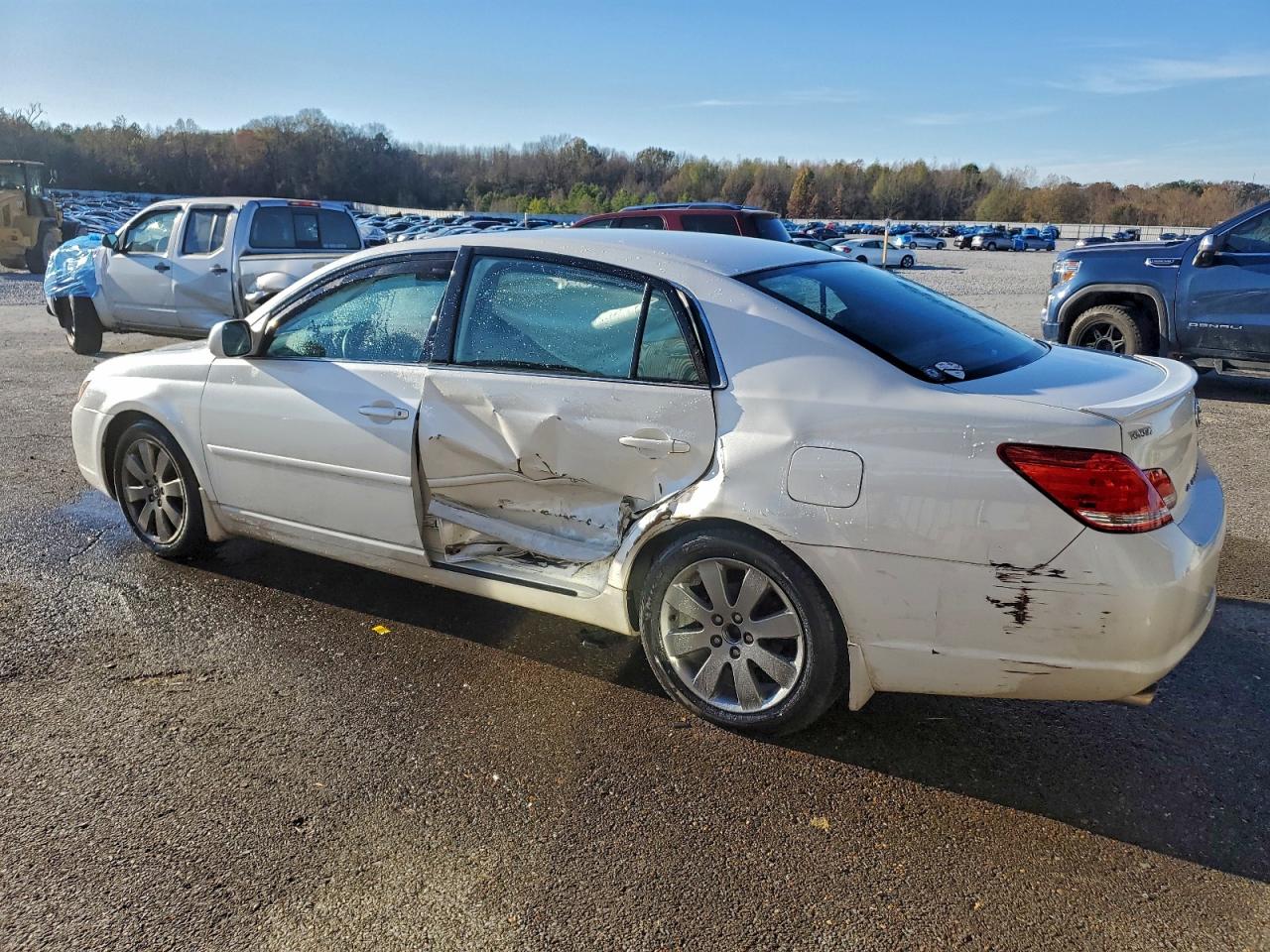 Lot #3301744335 2006 TOYOTA AVALON XL