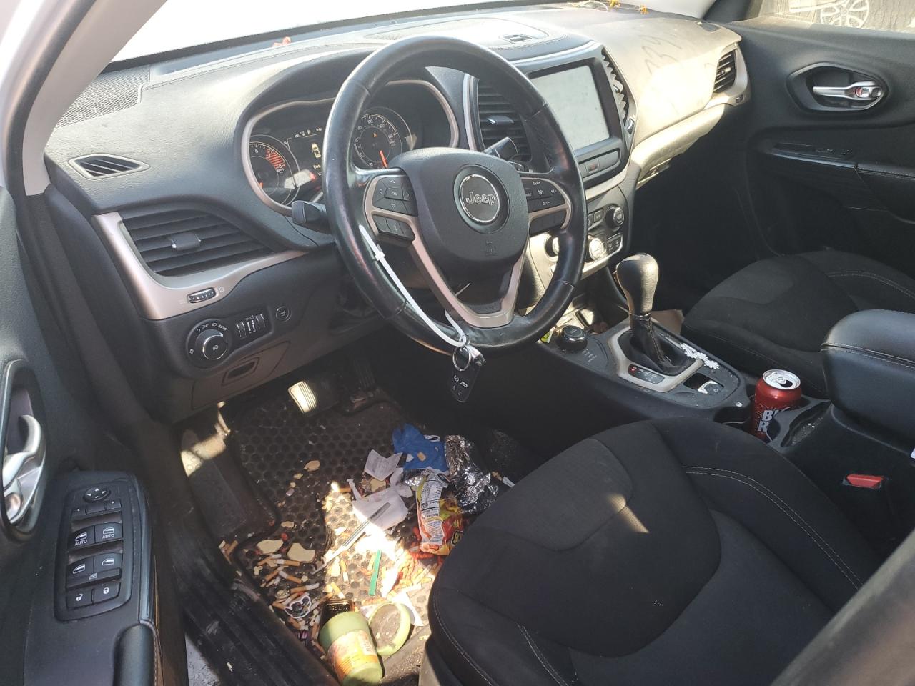 JEEP GRAND CHEROKEE LATITUDE