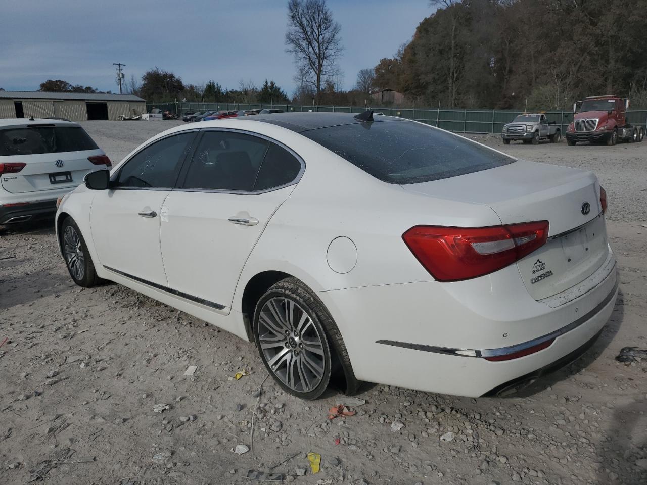 KIA CADENZA PREMIUM