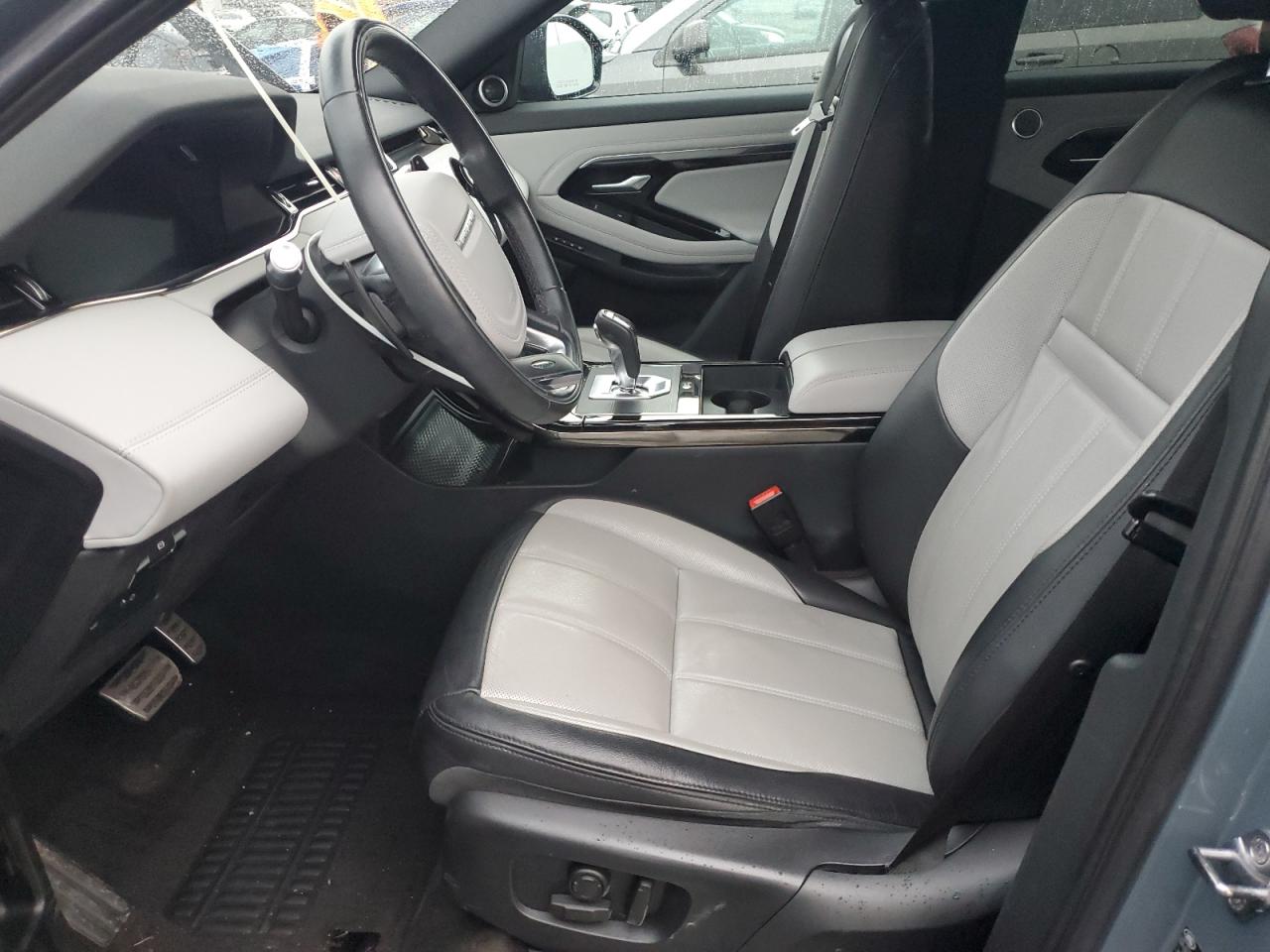 LAND ROVER RANGE ROVER FIRST EDITION