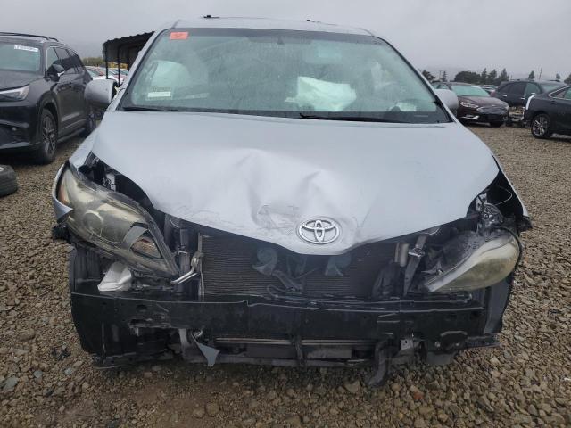 2017 TOYOTA SIENNA SE #3304022618