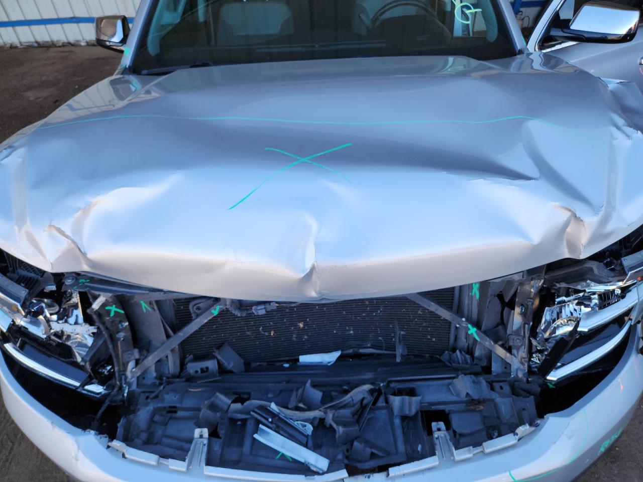 CHEVROLET SUBURBAN C1500 LT