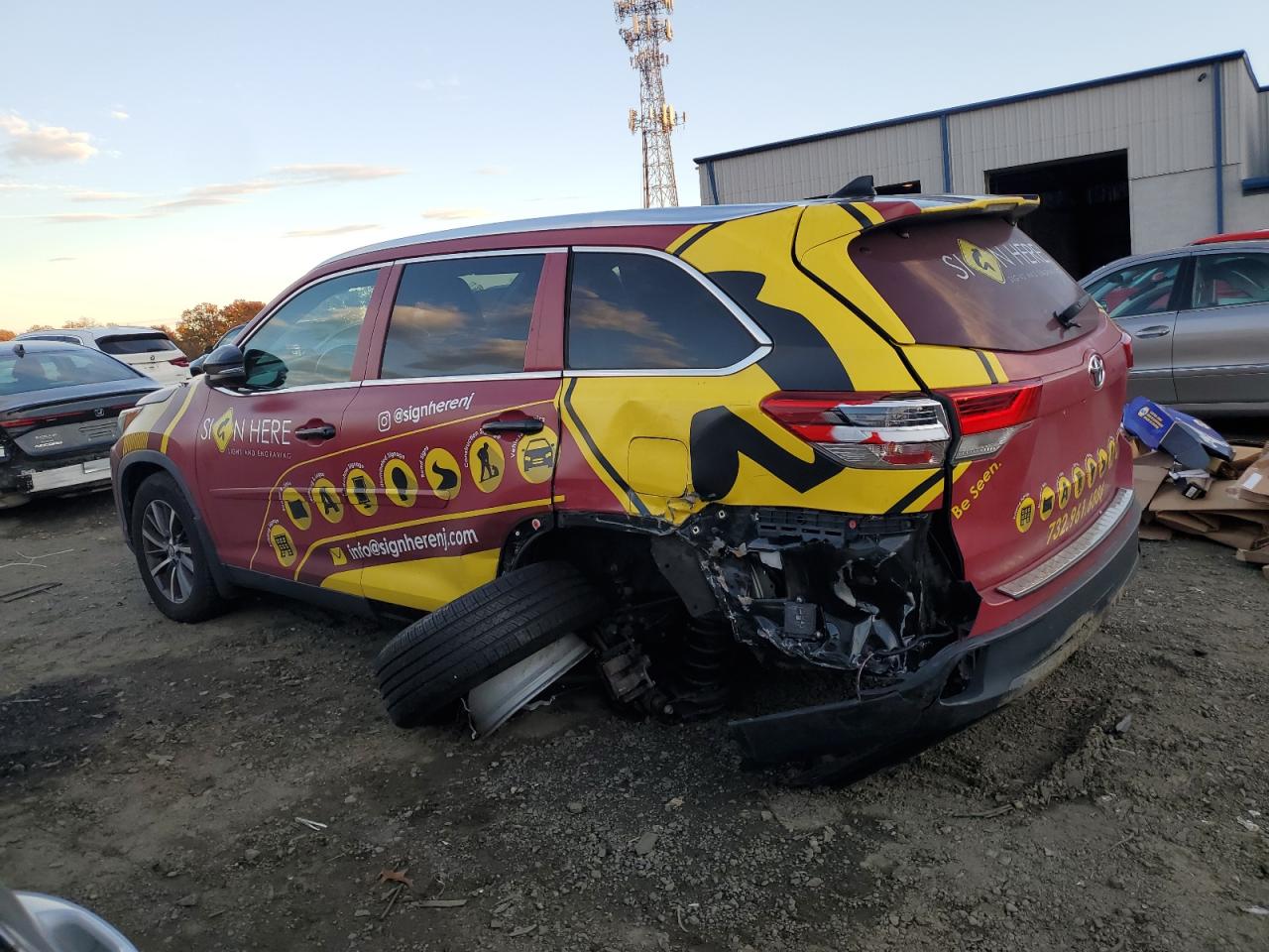 TOYOTA HIGHLANDER SE