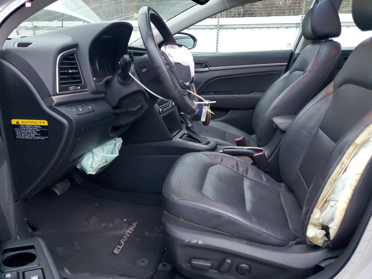 Lot #3301834419 2017 HYUNDAI ELANTRA SE