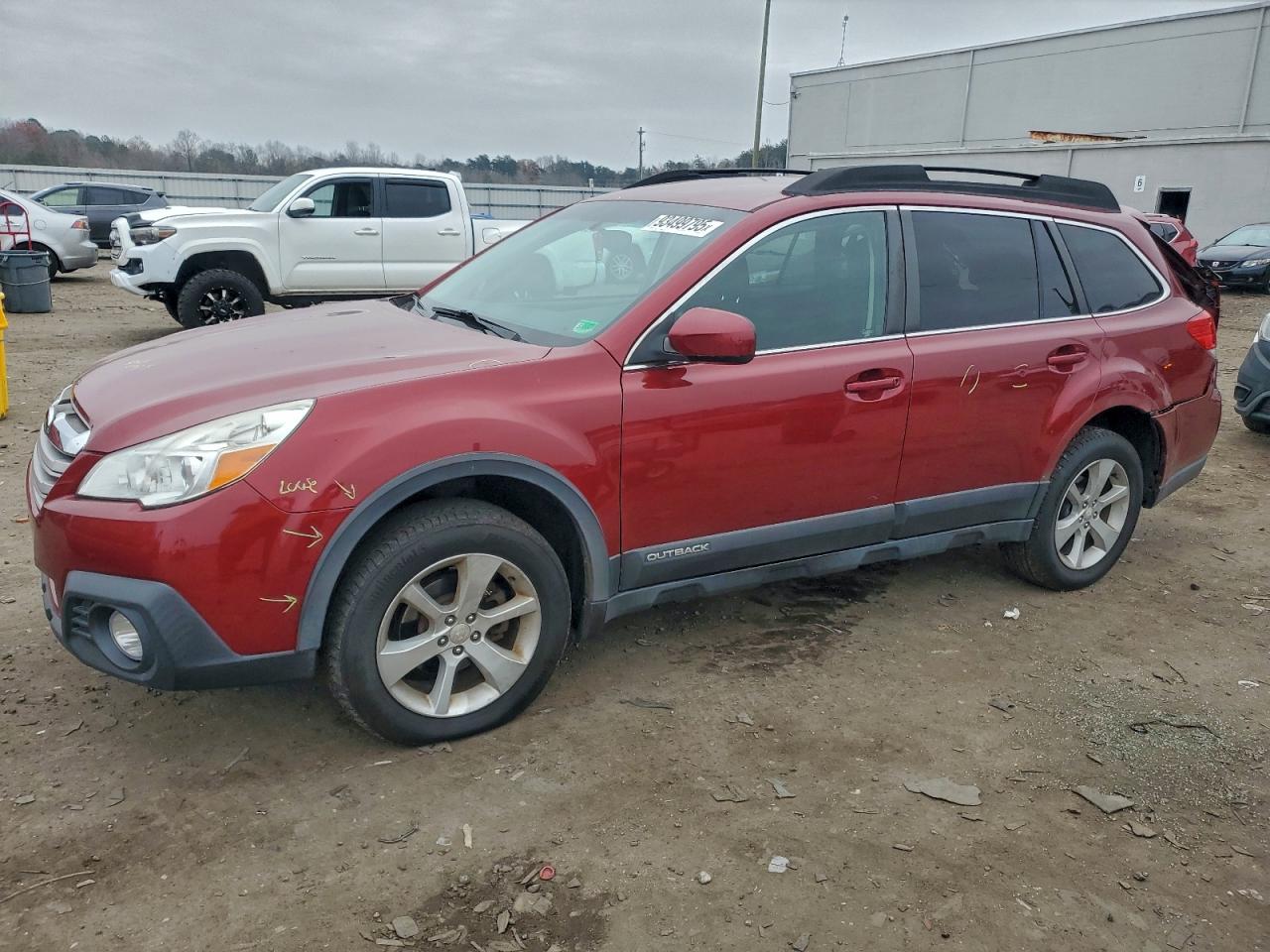 Lot #3296341414 2014 SUBARU OUTBACK 2.