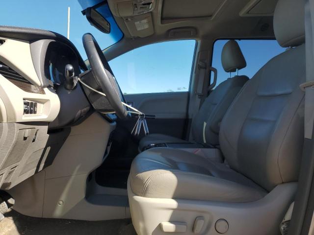 2017 TOYOTA SIENNA XLE #3301855982