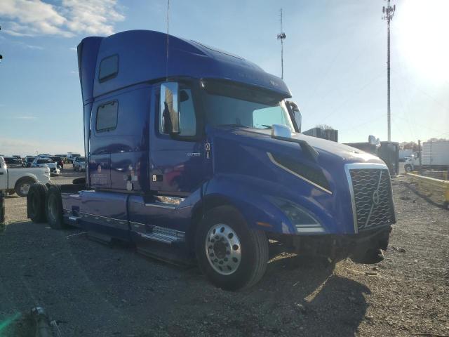 Global Auto Auctions: 2020 VOLVO VN VNL