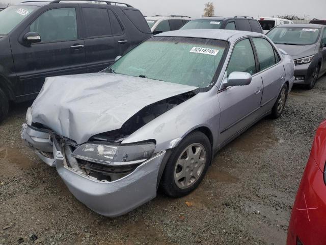 Global Auto Auctions: 1998 HONDA ACCORD LX