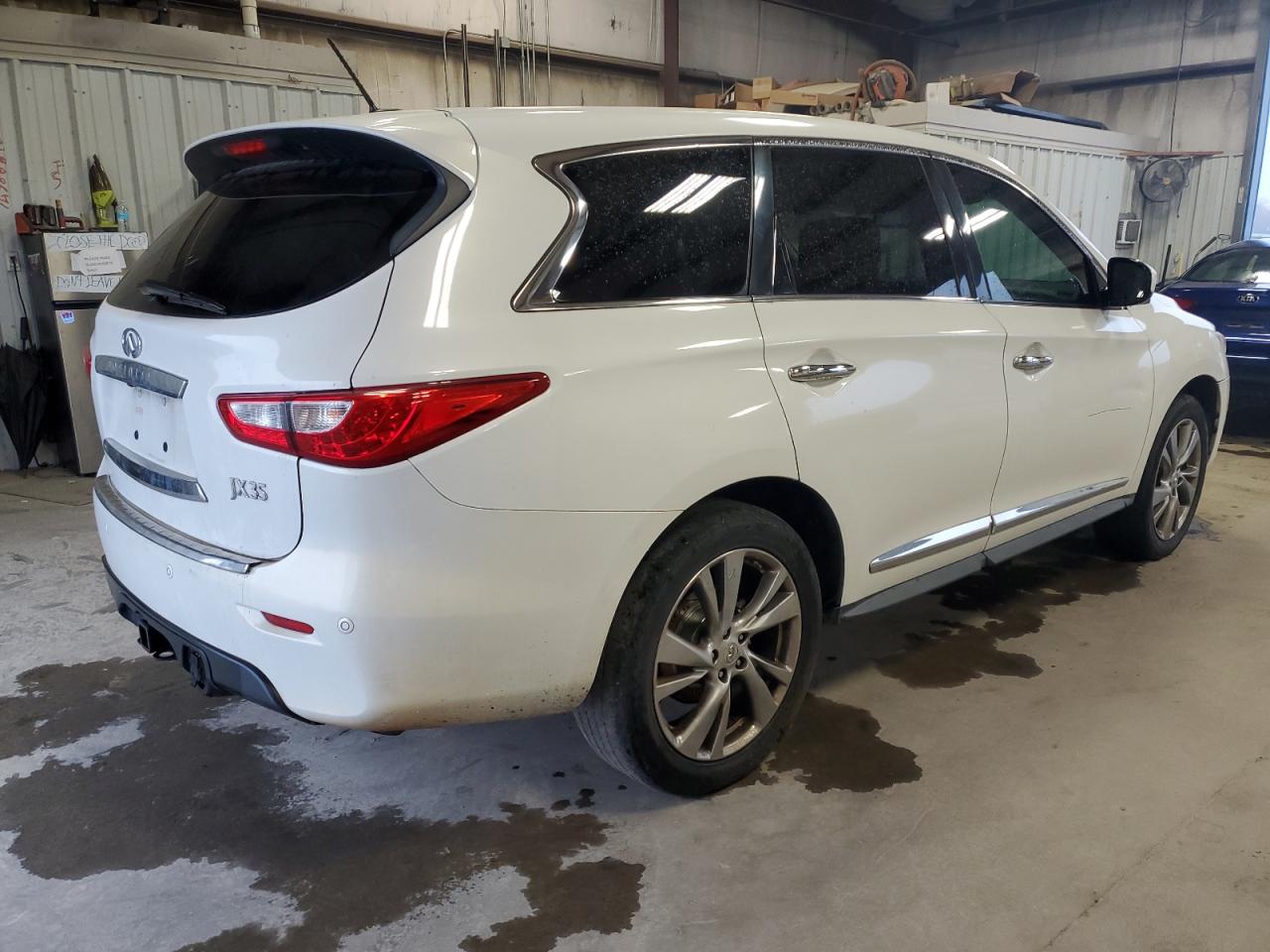 INFINITI JX35