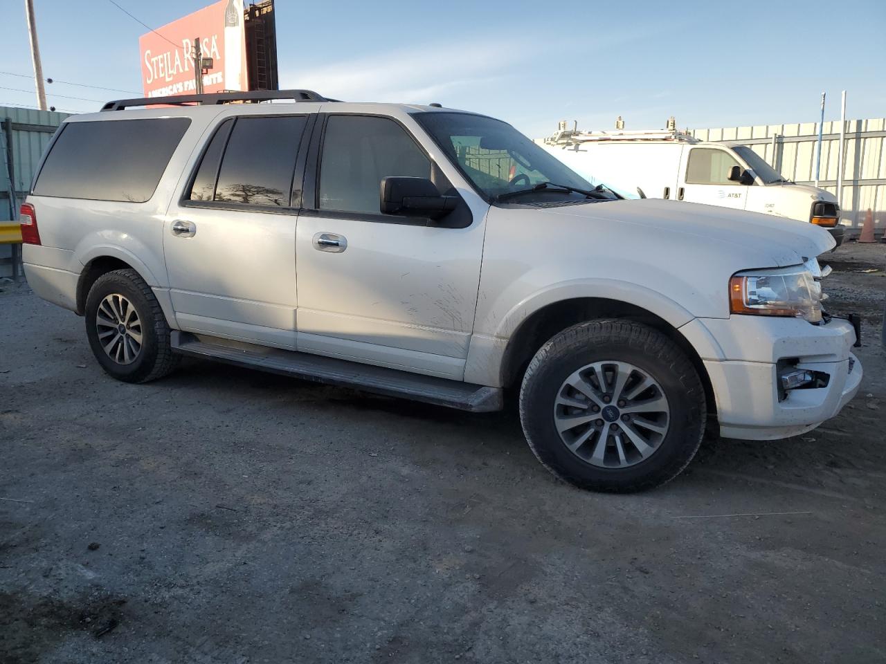 FORD EXPEDITION EL XLT