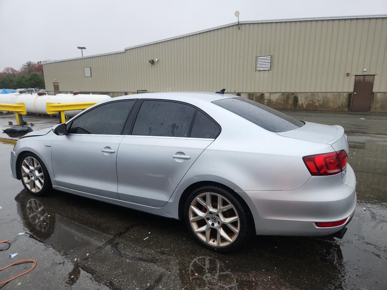 VOLKSWAGEN JETTA GLI