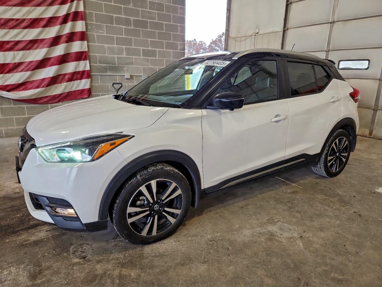 NISSAN KICKS SR