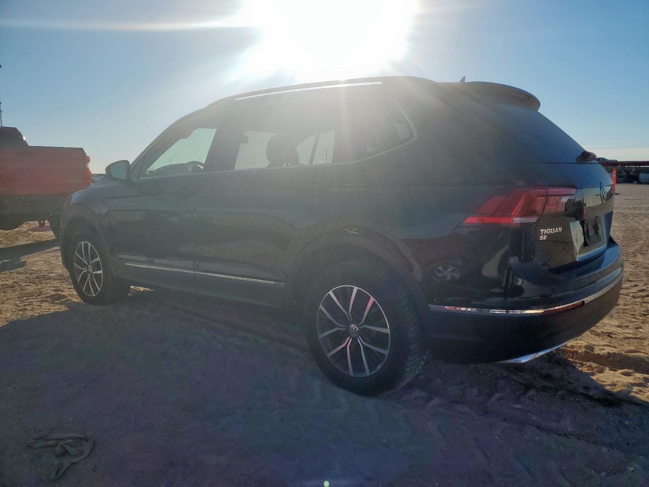 VOLKSWAGEN TIGUAN SE