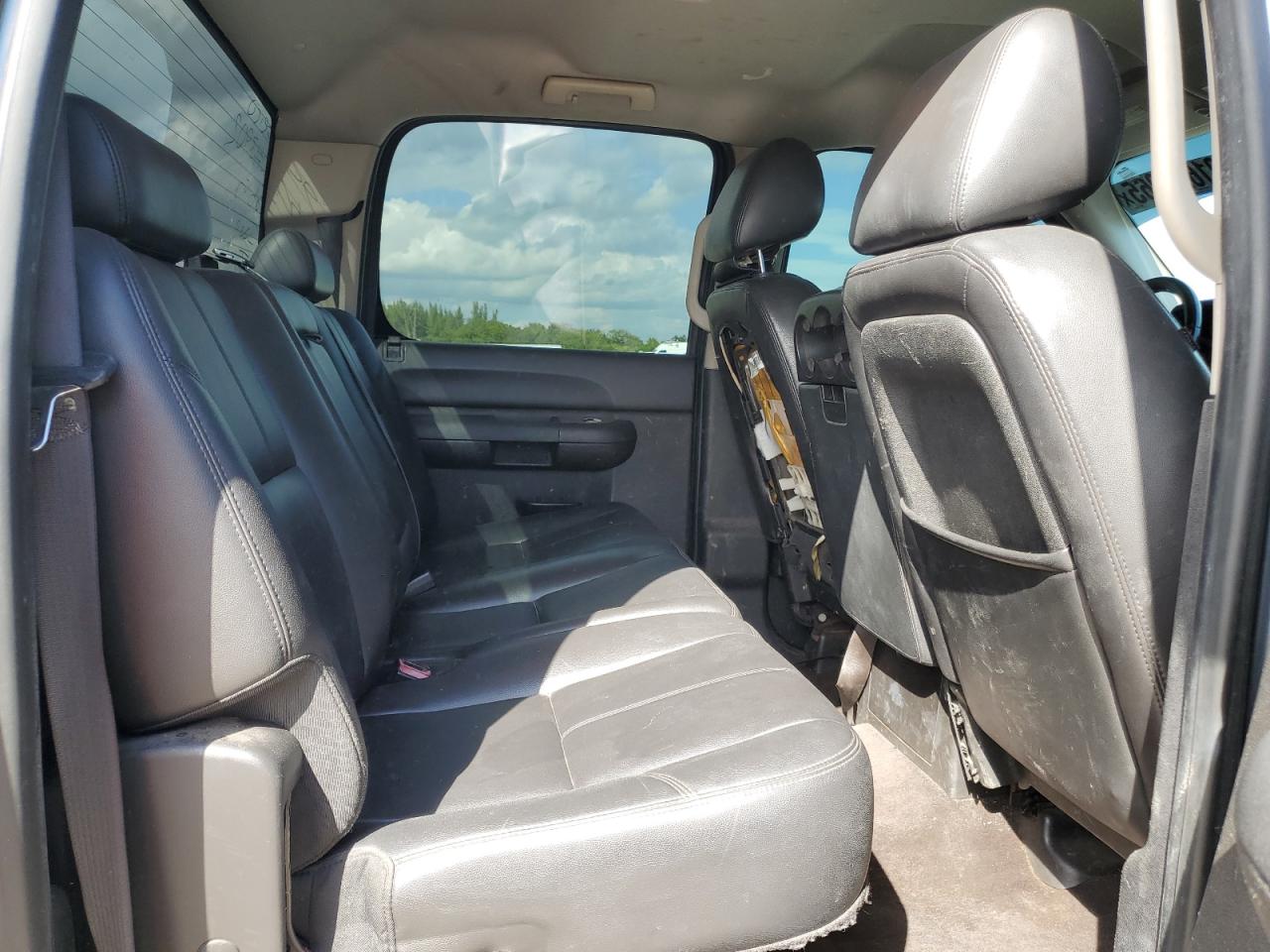 CHEVROLET SILVERADO C1500 LT