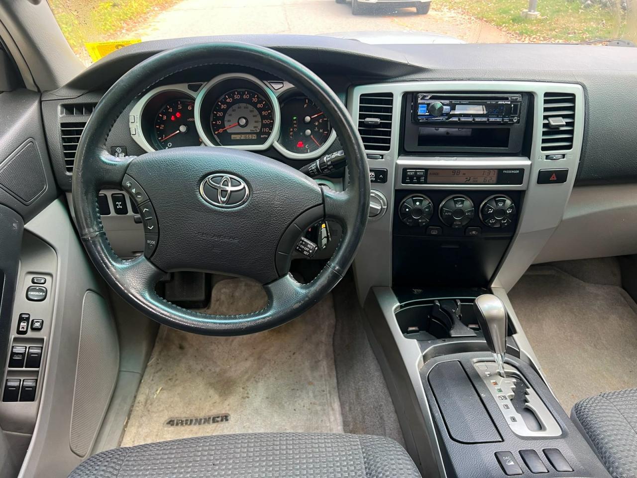 Lot #3291192041 2004 TOYOTA 4RUNNER SR