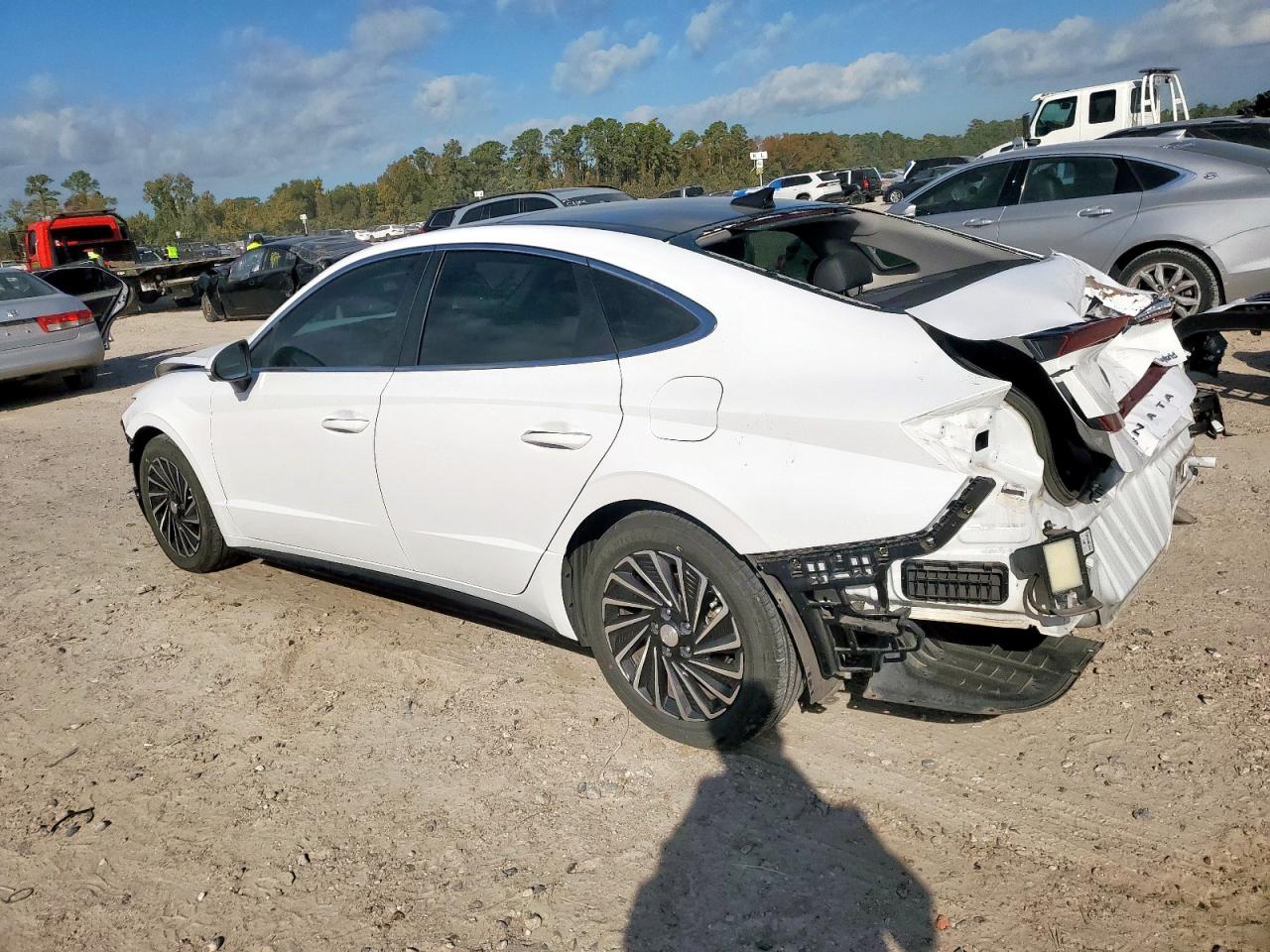 HYUNDAI SONATA HYBRID