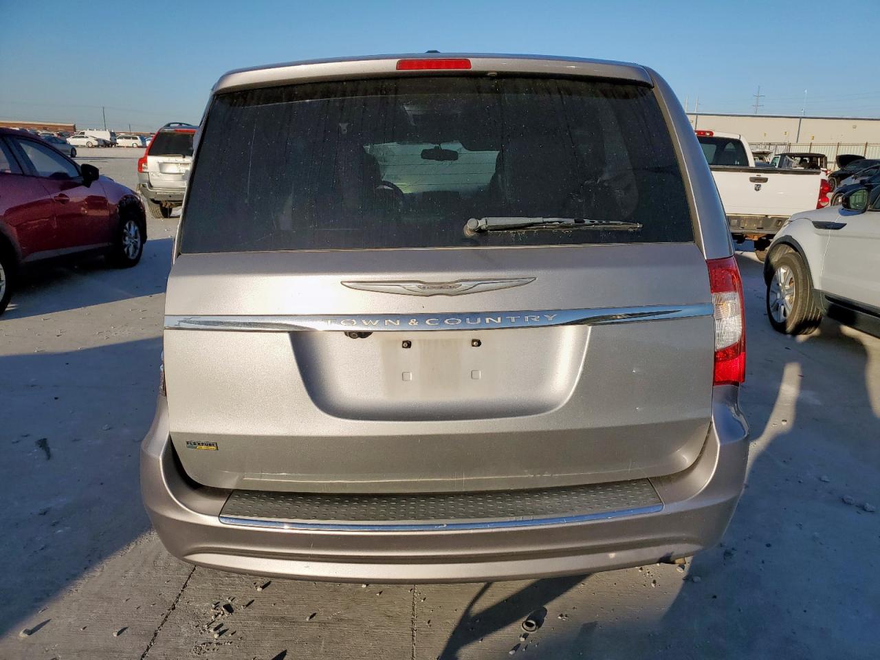 CHRYSLER TOWN & COUNTRY TOURING
