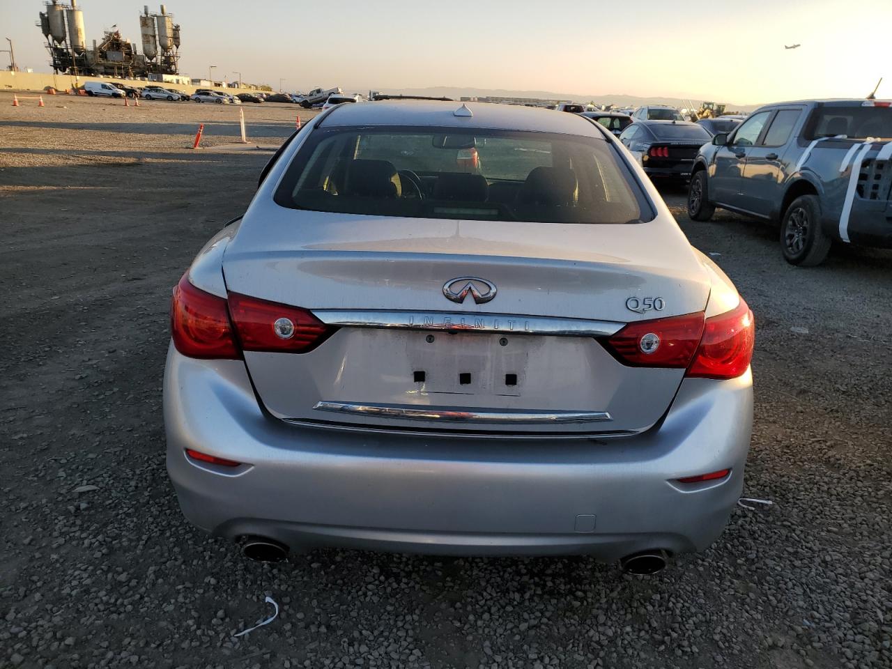 INFINITI Q50 BASE