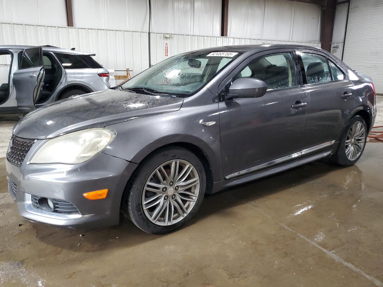 SUZUKI KIZASHI SPORT SLS