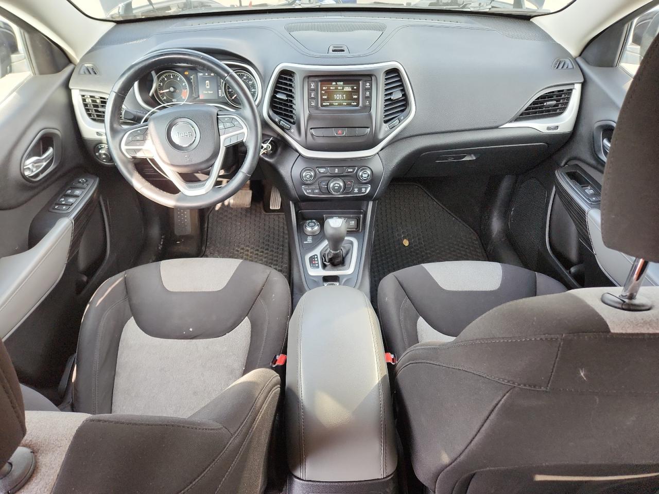 JEEP GRAND CHEROKEE LATITUDE